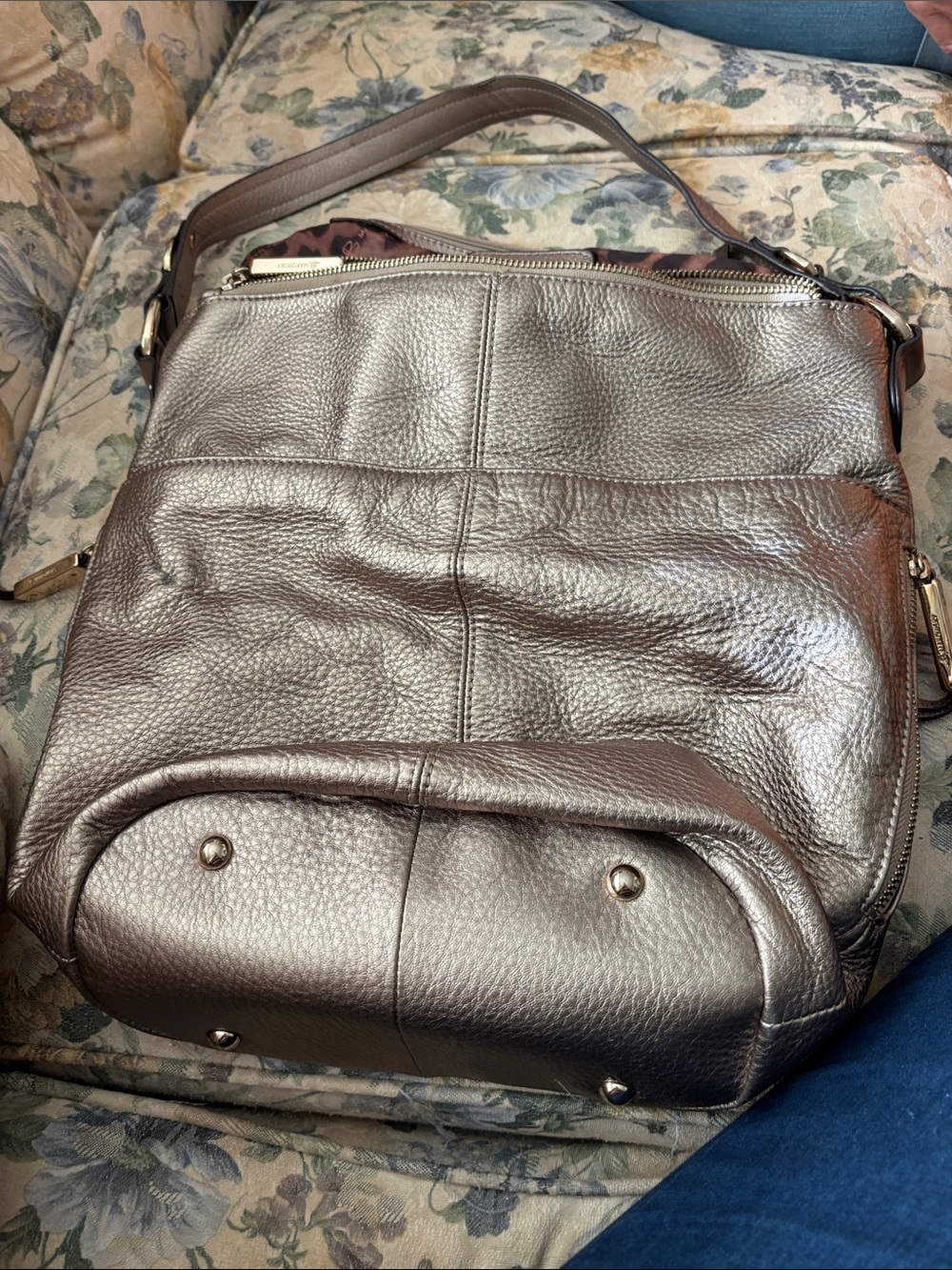 Genuine Leather Metallic Silver Shoulder Bag by L.A.MAKOMSKY